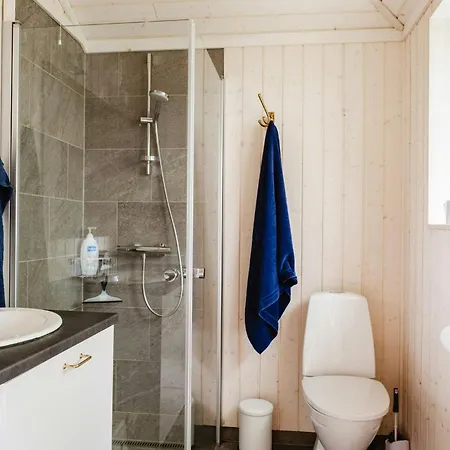 度假居 Among Trees With Architectural Flair